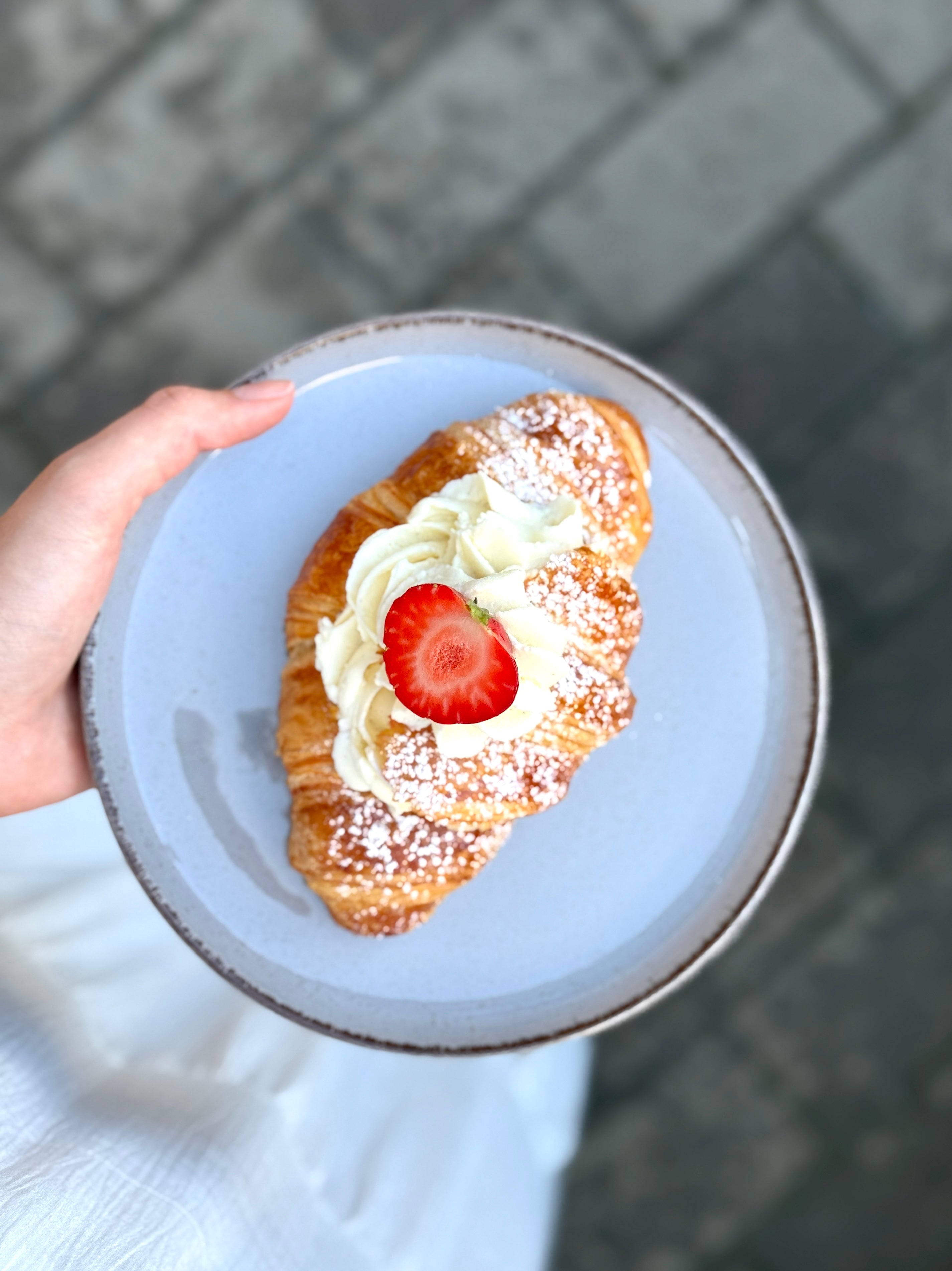 Maasika-rabarberi-mascarpone-croissant